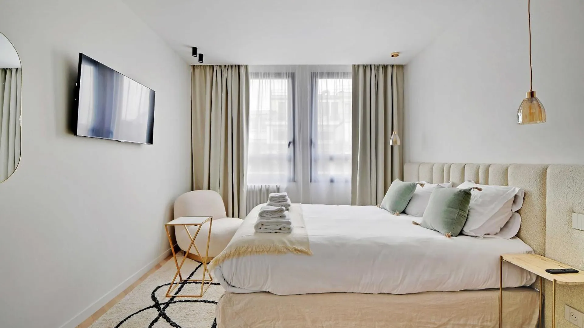 Elegant - 3br-8p - Champs-elysees