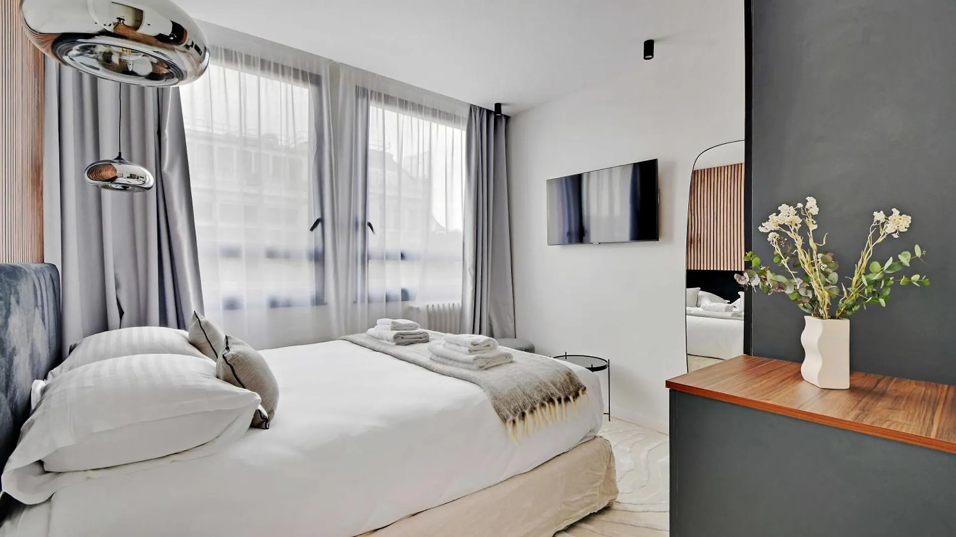 Elegant - 3br-8p - Champs-elysees